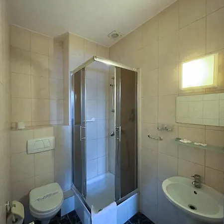 Hotel Sens 3*