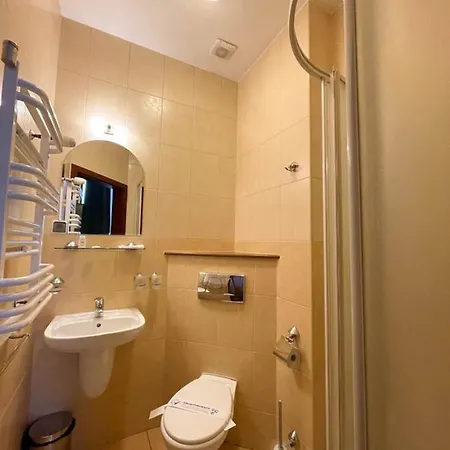 Hotel Sens